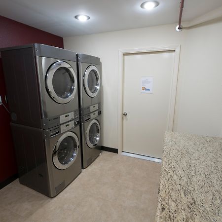 Red Roof Inn Plus+ Houston - Energy Corridor Bagian luar foto
