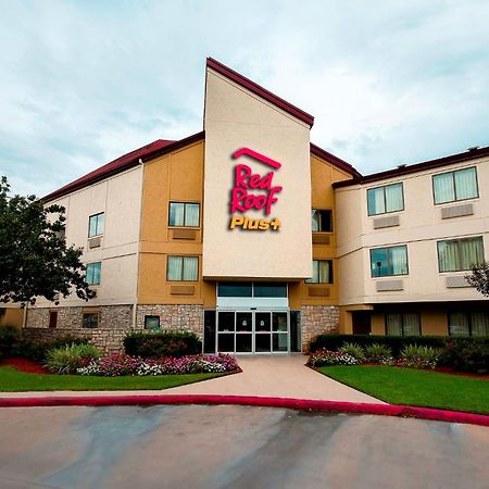 Red Roof Inn Plus+ Houston - Energy Corridor Bagian luar foto