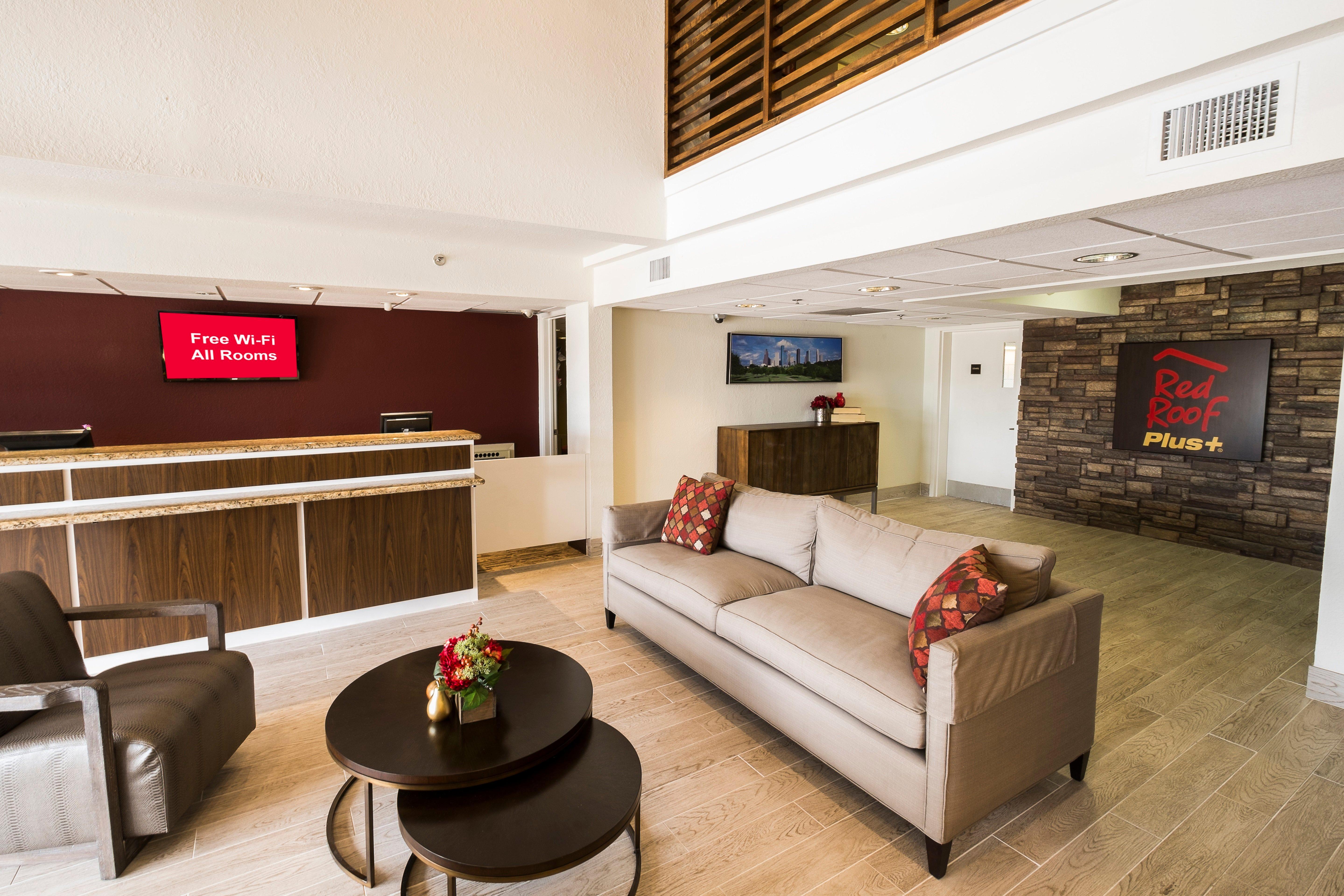 Red Roof Inn Plus+ Houston - Energy Corridor Bagian luar foto