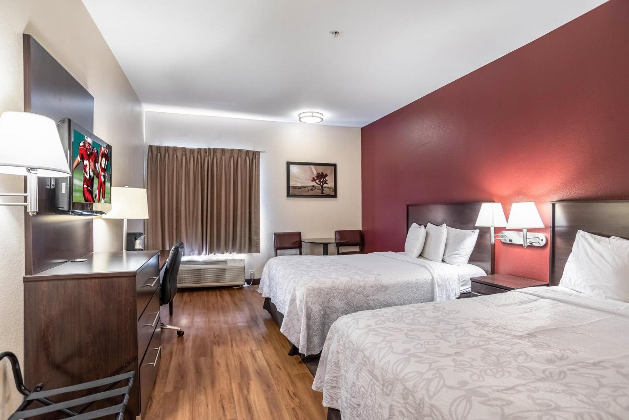 Red Roof Inn Plus+ Houston - Energy Corridor Bagian luar foto