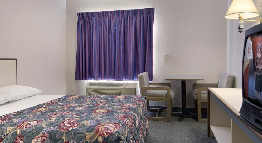Red Roof Inn Plus+ Houston - Energy Corridor Ruang foto