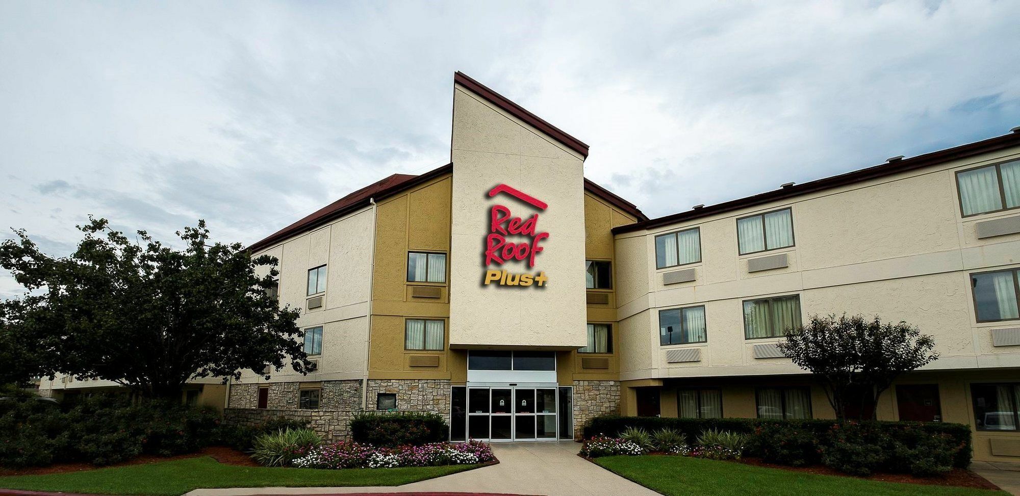 Red Roof Inn Plus+ Houston - Energy Corridor Bagian luar foto
